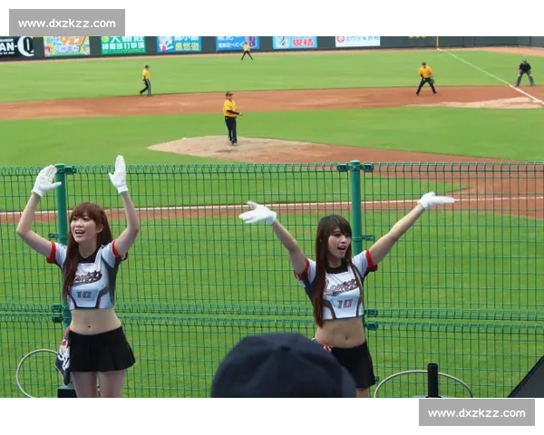 从棒球比赛实战出发全面掌握赛场英语表达技巧与解说交流常用词汇