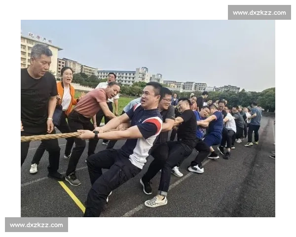凝心聚力勇往直前在拔河赛场书写团结拼搏的时代精神风采与力量之美