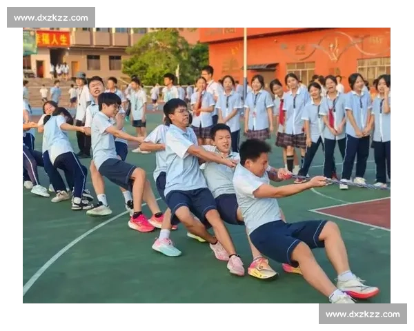 团结拼搏展风采校际拔河比赛激情开赛凝聚集体力量点燃校园体育热潮 团结拼搏展风采校际拔河比赛激情开赛凝聚集体力量点燃校园体育热潮