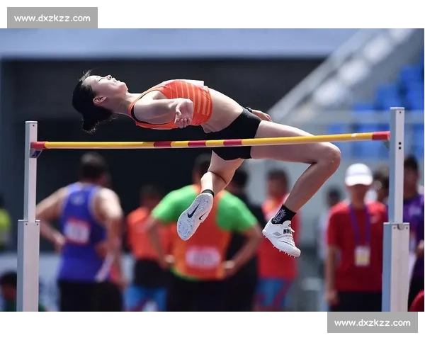 奥运会跳高赛场上的人类极限挑战与飞跃梦想之路不断刷新纪录的史