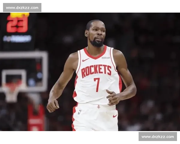 杜兰特赛场神技再现精彩瞬间,带你重温他关键时刻的绝佳表现 杜兰特赛场神技再现精彩瞬间,带你重温他关键时刻的绝佳表现