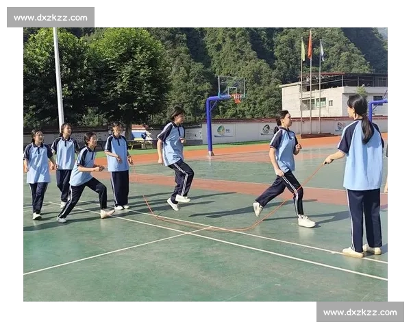 小学校园跳绳比赛中我学会坚持与团结的难忘成长记忆一次班级荣誉